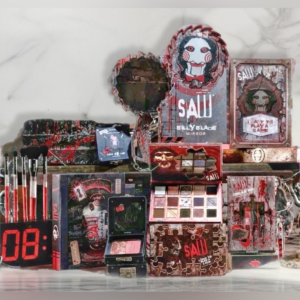 Full Set Glamlite X Saw Eyeshadow Mirror Brushes Highlighter Lip Set Horror Saw